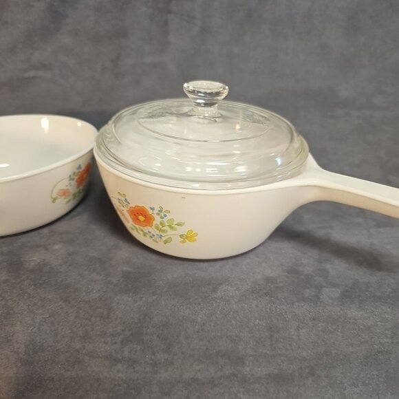 Vtg CORNINGWARE Wildflower P-82-B 1.5P SAUCE PAN & P-81-B 1P Sauce-skillet/1-Lid - Picture 3 of 12
